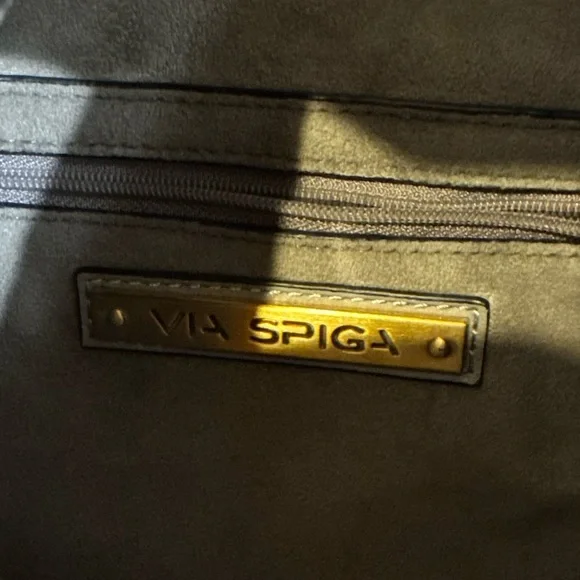 Gray Leather Shoulder Bag - Picture 3 of 3